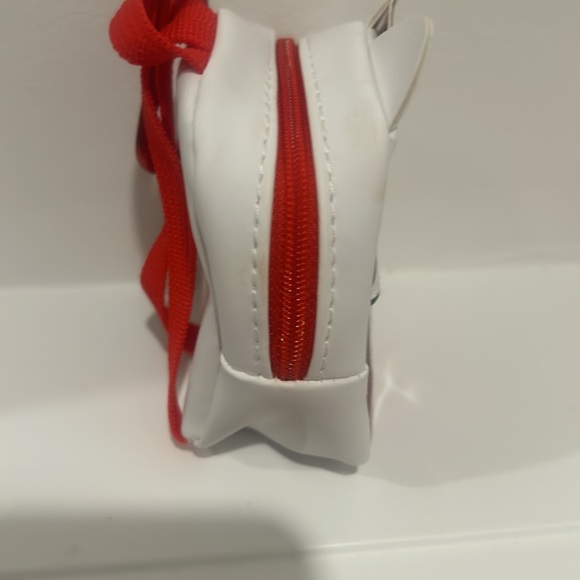 Hello kitty mini backpack wallet - Picture 2 of 3